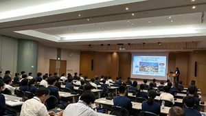 2026年7月8日 横須賀市立岩戸中学校1年生 YRP見学会